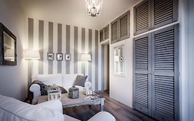 Como Unique View - Bymyhomeincomo